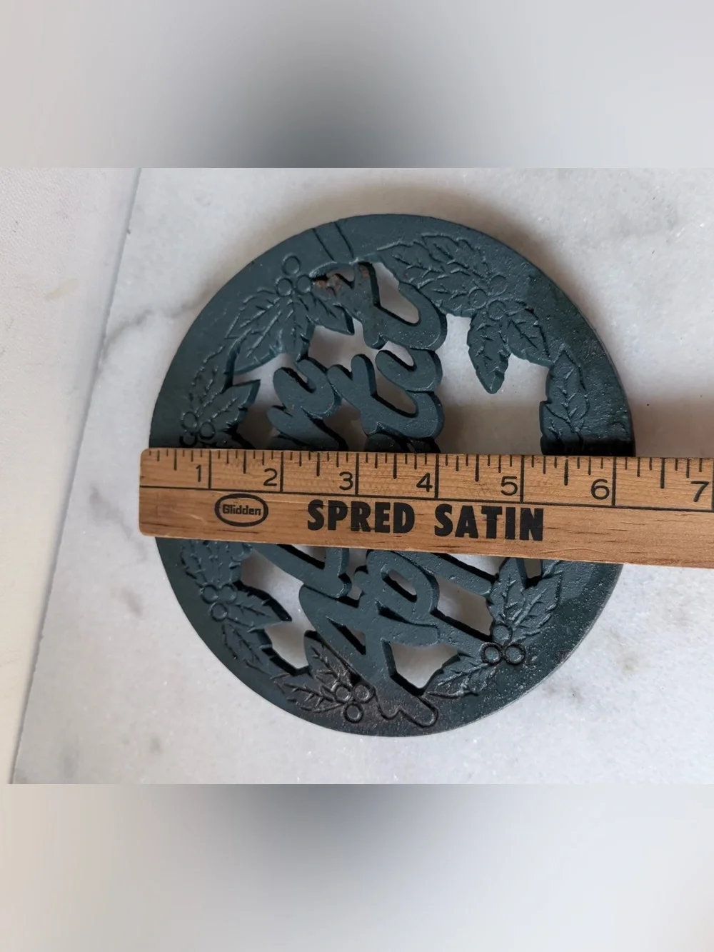 Bone appetite green trivet vintage round trivet